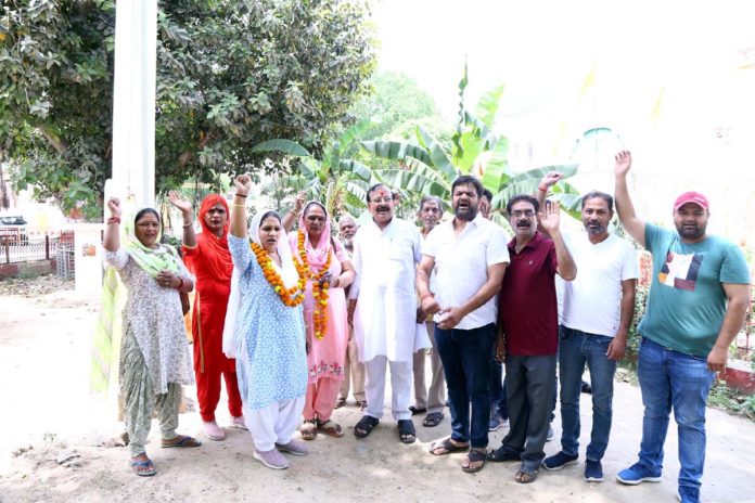 03_Bhole nath mourti (2)