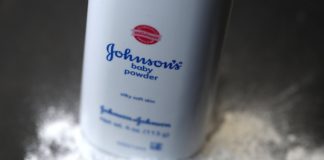साल 2023 से दुनियाभर में नहीं बिकेगा जॉनसन बेबी पॉउडर, जानें किन कारणों से बंद हुई कंपनी