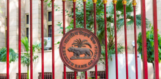 आपका मौजूदा लोन महंगा नहीं होगा, न EMI बढ़ेगी, जानिए क्या कुछ कहा- RBI गवर्नर ने