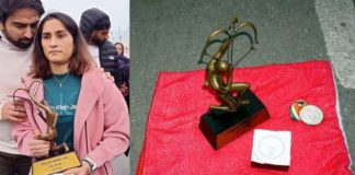 पहलवान विनेश फोगाट ने PM कार्यालय के बाहर छोड़ा खेल रत्न-अर्जुन पुरस्कार…बजरंग पुनिया ने शेयर किया Video