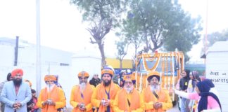 श्रीगुरू गोबिंद सिंह के प्रकाशोत्सव पर विशाल नगरकीर्तन निकाला