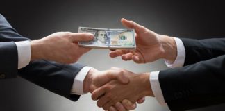 मोदीराज में बढ़ा देश में भ्रष्टाचार, जानिए 180 देशों की लिस्ट में भारत किस पायदान पर?