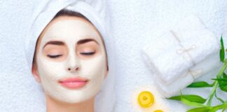 आपको भी है ऑयली स्किन और मुहांसों की समस्या, तो अप्लाई करें ये खास फेसपैक