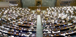 वक्फ विधेयक पर संसद की मुहर, राष्ट्रपति की सहमति के बाद कानून बनेगा, जानें इसके बारें में सबकुछ