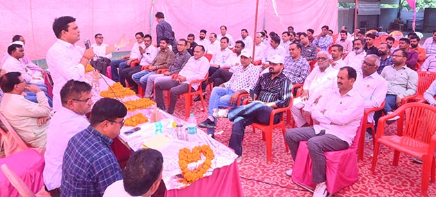 03_Karamchari (2)