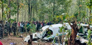 झारखंड में एयर एम्बुलेंस क्रैश, 7 लोगों की दर्दनाक मौत, परिवार ने लिया था 8 लाख रुपये का कर्ज