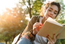 कॉन्फिडेंस बढ़ाने वाली ये हैं 3 बेस्ट किताबें, जो बदल देंगी आपकी सोच