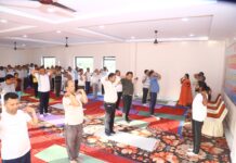 आरोग्य भवन में योग शिविर का शुभारंभ, स्वस्थ जीवन का दिया संदेश