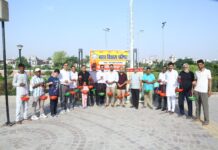 भीषण गर्मी में पक्षियों के लिए राहत बनी पहल, सेंट्रल पार्क में लगाए 31 परिंडे