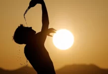 देशभर में गर्मी का कहर: 10 राज्यों में हीटवेव का अलर्ट, जानिए अगले 2 दिन कैसा रहेगा मौसम का हाल