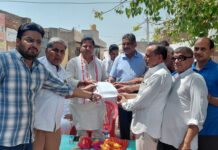 भगवान महावीर पार्क की दीवार तोड़ने के विरोध में जैन समाज का ज्ञापन