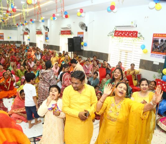श्रीकृष्ण जन्म की भव्य कथा, नंद महोत्सव में उमड़ा श्रद्धालुओं का सैलाब