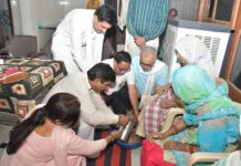 मातृत्व वंदन एवं मातृत्व पूजन कार्यक्रम में बुजुर्ग माताओं का सम्मान