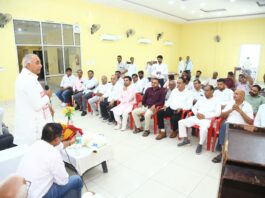 श्री विश्वकर्मा सामुदायिक भवन में सम्मान समारोह, समाज की एकता और सरकारी योजनाओं की दी जानकारी