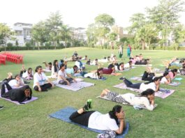 अंतरराष्ट्रीय योग दिवस पर विनय वाटिका में सामूहिक योगाभ्यास
