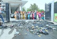 सफाई कर्मचारियों के आंदोलन का चौथे दिन समाधान