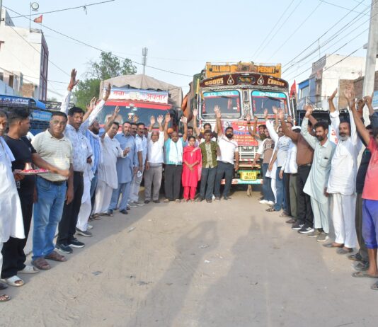 श्री अमरनाथ यात्रा के लिए बर्फानी सेवा समिति का भंडारा दल रवाना