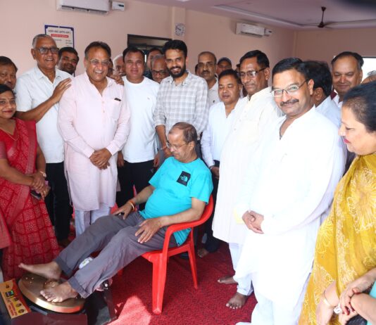 अग्रवाल समाज समिति ने मनाया अंतरराष्ट्रीय योग दिवस, योग प्रशिक्षकों का किया सम्मान