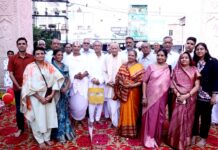 पंडित रामचंद्र शास्त्री स्मृति जनमंगल प्रन्यास के द्वारा श्री राम पंचायती मंदिर संगरिया के मुख्य मार्ग पर द्वार का लोकार्पण