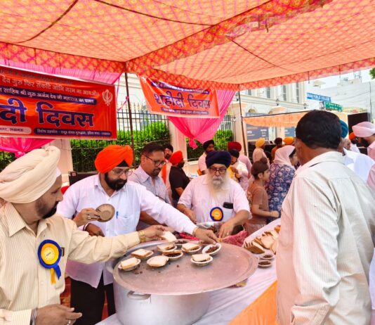 गुरु अर्जन देव जी के शहीदी पर्व को समर्पित सुखमनी साहिब की पाठ लड़ी का भव्य समापन हुआ