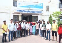 संदिग्ध मौत और बिना सूचना अंतिम संस्कार का मामला गरमाया