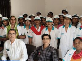 हस्तनिर्मित अगरबत्ती निर्माण प्रशिक्षण शिविर का समापन