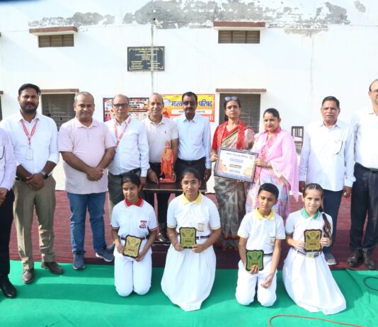 गुरुजनों के सम्मान और मेधावी विद्यार्थियों के अभिनंदन का महाअभियान
