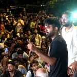 BJP कहती थी, हमारे यहां इस्तीफे नहीं होते… कैसे नई पीढी के आगे झुकी सरकार?