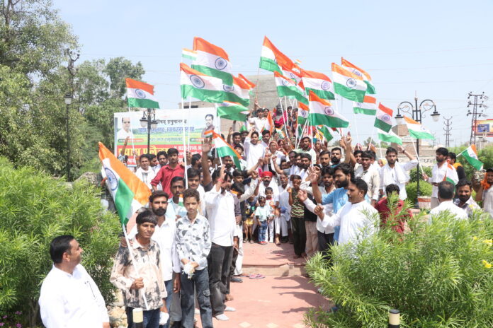 02_Tiranga raily