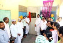 महात्मा गांधी इंग्लिश मीडियम स्कूल में धूमधाम से मनाया स्वतंत्रता दिवस