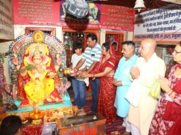 गणेश महोत्सव के तीसरे दिन श्रद्धा-भक्ति में डूबा बालाजी मंदिर परिसर