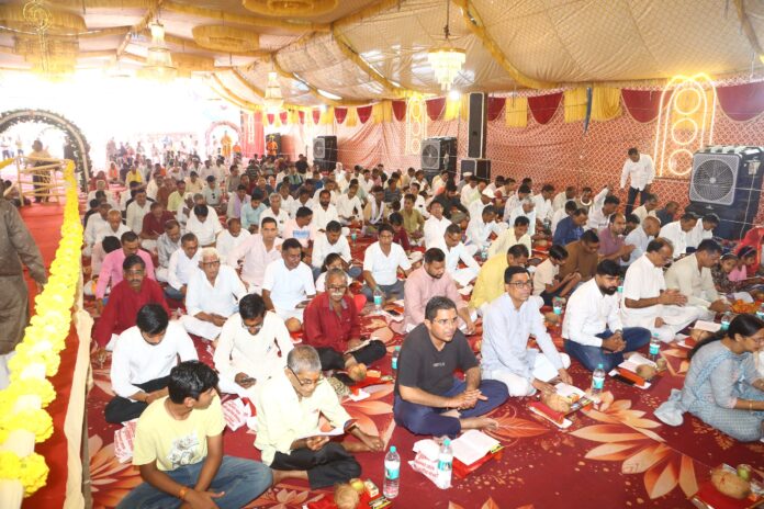 07_Sunderkand Mitr (2)