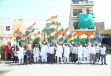 कांग्रेस के रोड शो में दिखा उत्साह, अंतिम दिन किया जोरदार जनसंपर्क