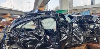 BMW फ्लाईओवर से 75 फीट नीचे गिरी, 3 मौतें, CCTV आया सामने