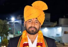 नाली निर्माण अधूरा, सड़कों पर बिखरा मलबा, आमजन परेशान