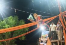 रामलीला के बारहवें दिन रावण-अंगद संवाद और लक्ष्मण मूर्छा का हुआ रोमांचक मंचन