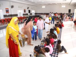 सांवलिया सेठ मंदिर में दशमी पर कन्या पूजन