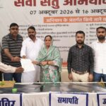 सेवा सेतु अभियान के तहत पथ विक्रेताओं को मिले विक्रय प्रमाण पत्र