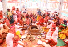 जंक्शन में 34वें दुर्गा पूजा महोत्सव के तहत हवन यज्ञ में दी पूर्णाहुति