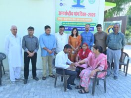 महावीर क्लब ने लगाया निशुल्क स्वास्थ्य जांच व एक्यूप्रेशर शिविर