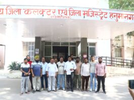 मुख्य बाजार व रिहायशी क्षेत्र में पटाखों की बिक्री पर रोक की मांग