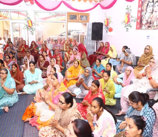 मोह उत्पन्न होने पर व्यक्ति होता है विषादग्रस्तः स्वामी श्री कमलानंद गिरि जी महाराज